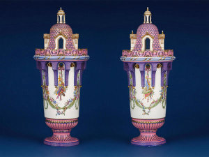 Sèvres Porcelain Manufactory - Pair of Lidded Vases, ca. 1762